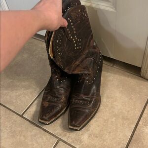 Ariat 8.5 brown jeweled western cowboy boots